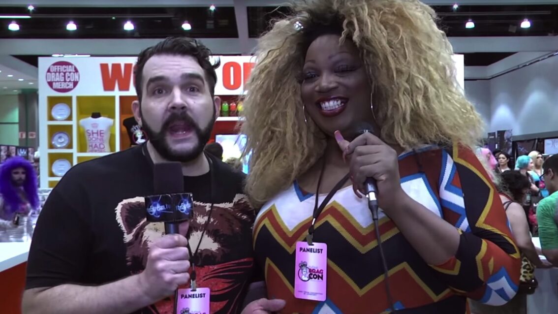 Hey Qween! Live at DragCon: Jonny and Lady Red at the World of Wonder booth