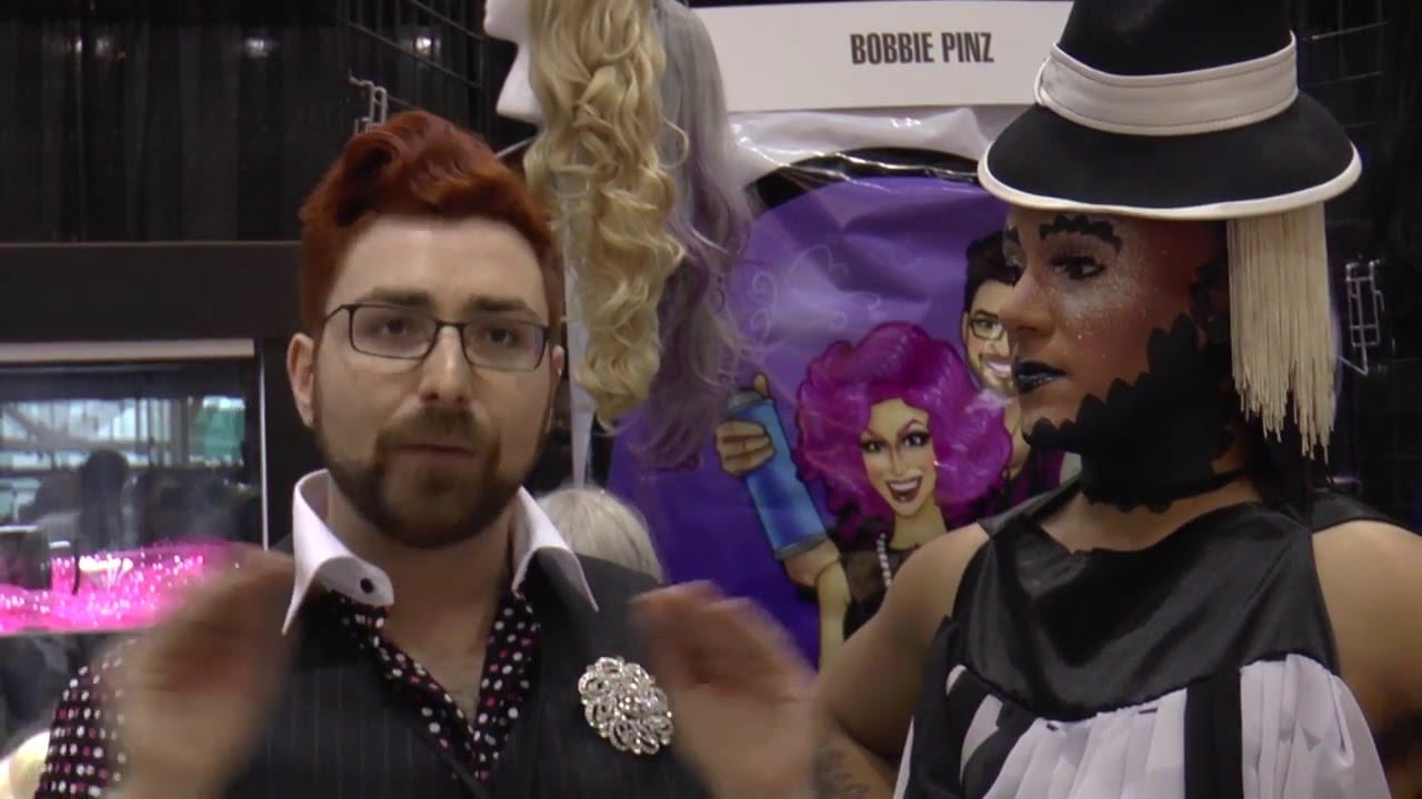 Bobbie Pinz Booth at DragCon with Roving Reporter Erickatoure Aviance